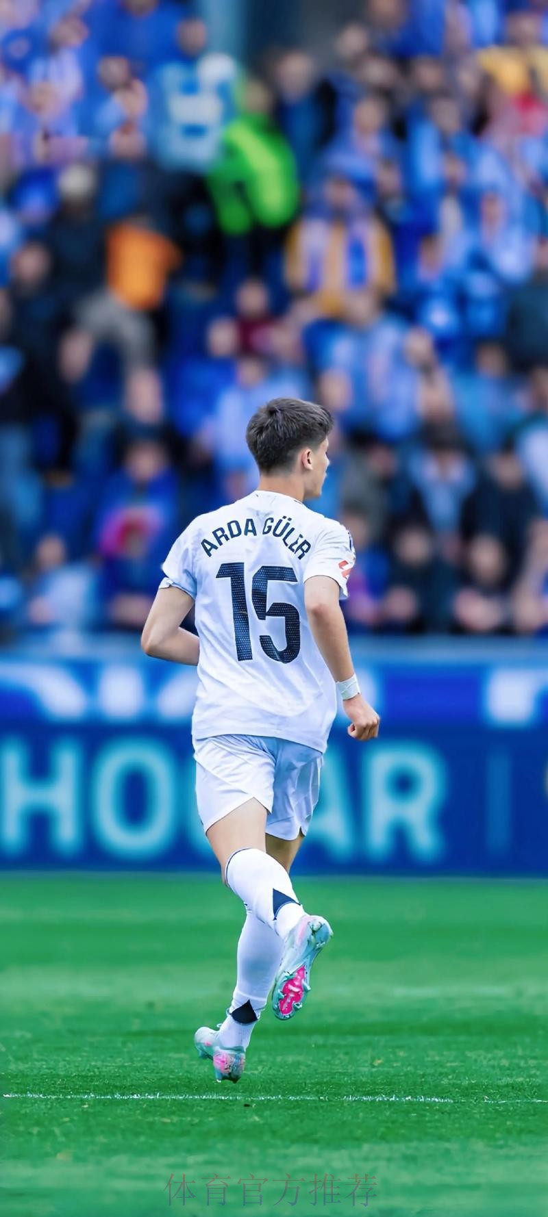 西媒:阿拉巴无法适应训练强度 皇马准备冬窗引援 西媒:阿拉巴无法适应训练强度 皇马准备冬窗引援