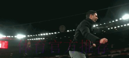 埃泽踢疯了!北伦敦德比首战戴帽,47年第一人,7战热刺轰6球 埃泽踢疯了!北伦敦德比首战戴帽,47年第一人,7战热刺轰6球